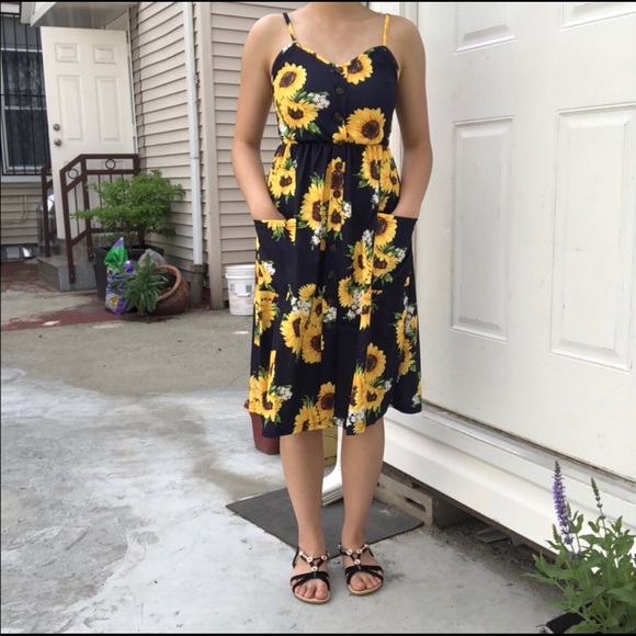 NEW Navy/Yellow Sunflower Print Sundress - Picture 8 of 10
